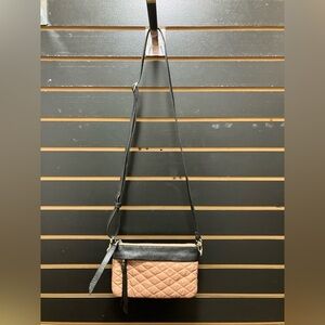 Handbag Butler Quilted Crossbody Bag – Black & Tan – Adjustable Strap
